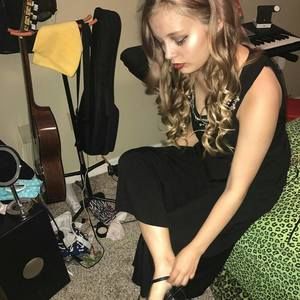 Meet your Posher, Amaya